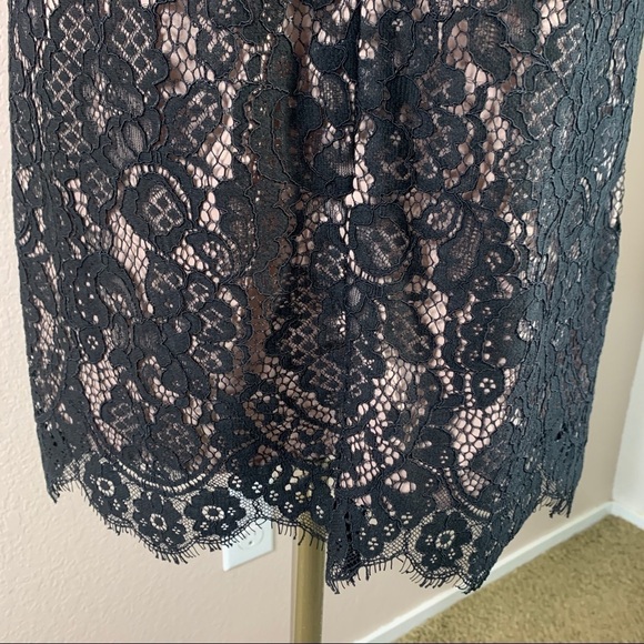 LOFT Lace Cold Shoulder Crew Neckline Dress Size 4 - Picture 9 of 14